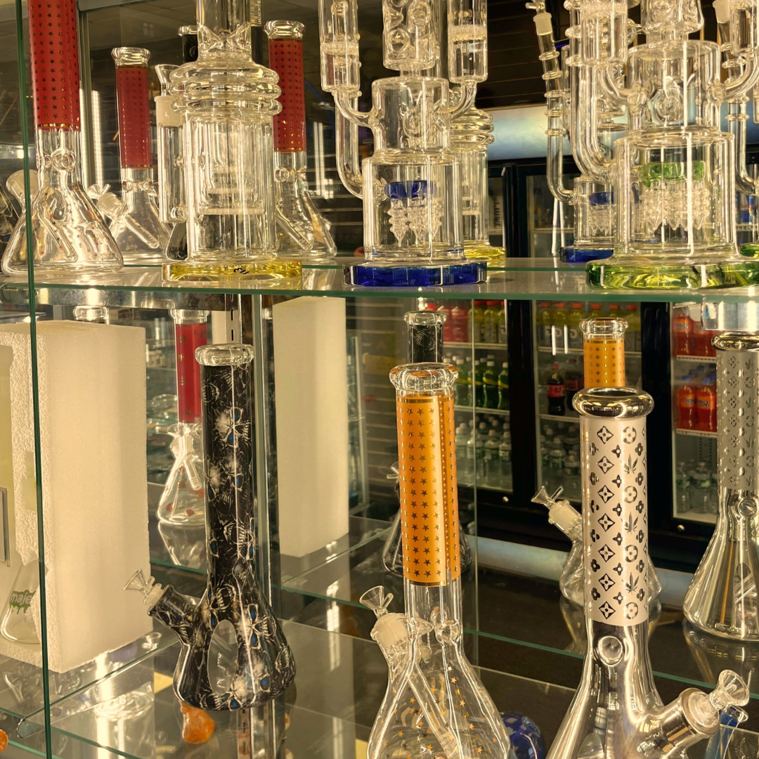 glass display Yonkers smoke shop